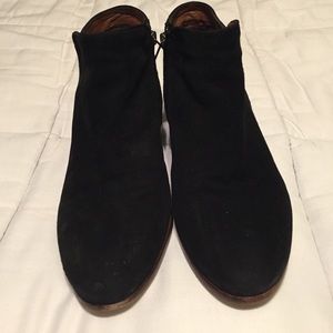 *UPDATE - CLEANED* SAM EDELMAN PETTY booties