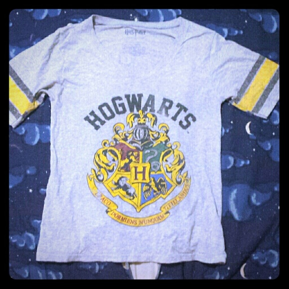 Gray Hogwarts Crest T Shirt
