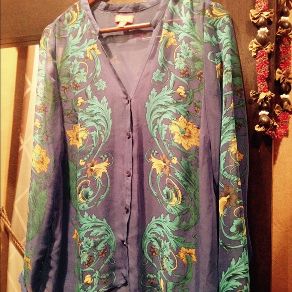 Elle sheer button up the front shirt