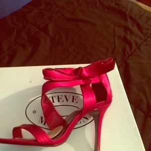 Anastasa Red Satin Bow Heels