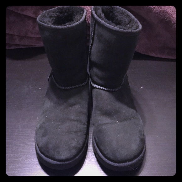 Authentic UGG classic Short boot