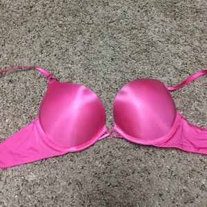 Victoria's Miraculous plunge bra
