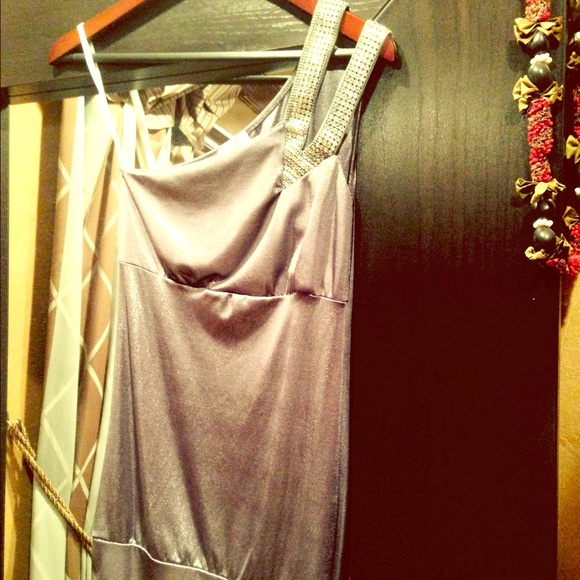 One shoulder silver top