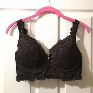 Black lace bustier bra