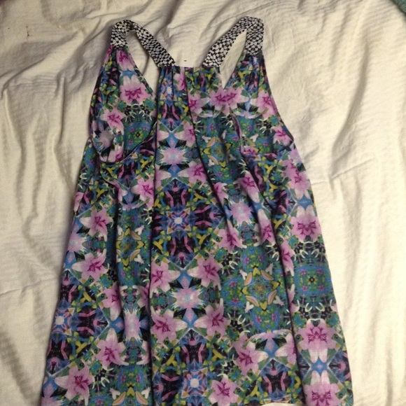 🆕🌸Bisou Bisou Multi-Pattern Tank Too🌸🆕 - Picture 3 of 3