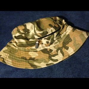 Camo Bucket