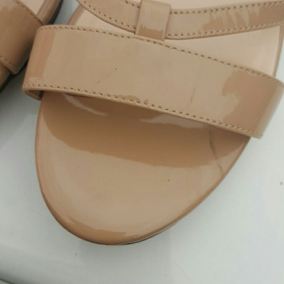 Nude Cole Haan patent leather sandals - Picture 2 of 3
