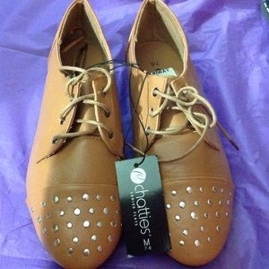 Cute studded shoes *brand new*