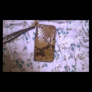 Authentic Michael kors wallet very nice python