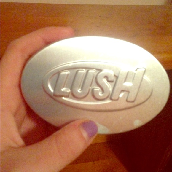 LUSH pearl massage bar
