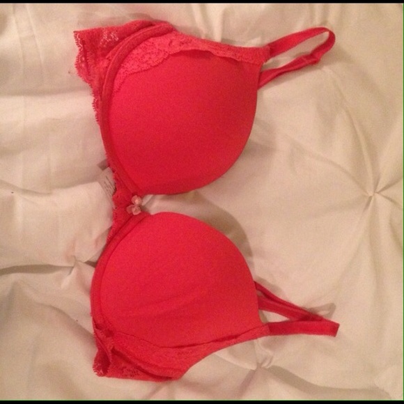 34 D Victoria's Secret Dream Angels push up bra