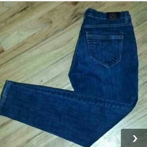 ROCK & REPUBLIC JEANS.