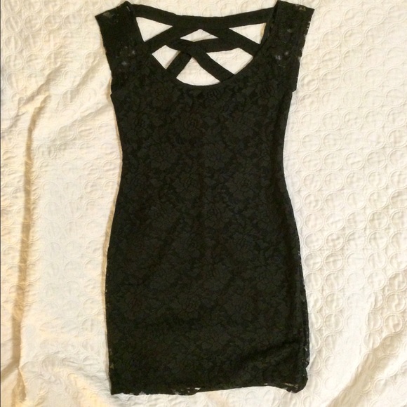 Black lace dress - Picture 1 of 3
