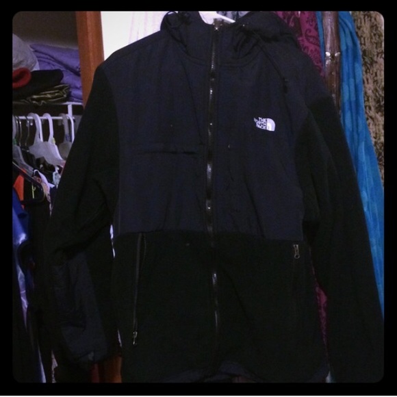 BRAND NEW Hooded North Face Fleece Jacket
