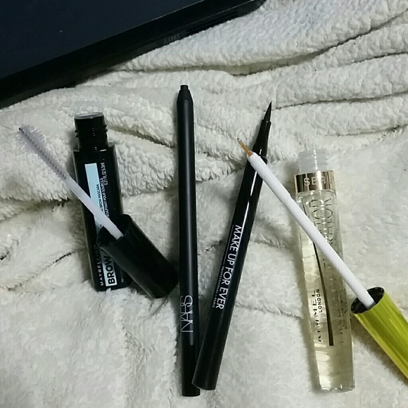 Eye Makeup Bundle - Picture 2 of 2