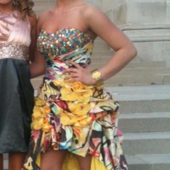 Prom Dress!! - Picture 2 of 2