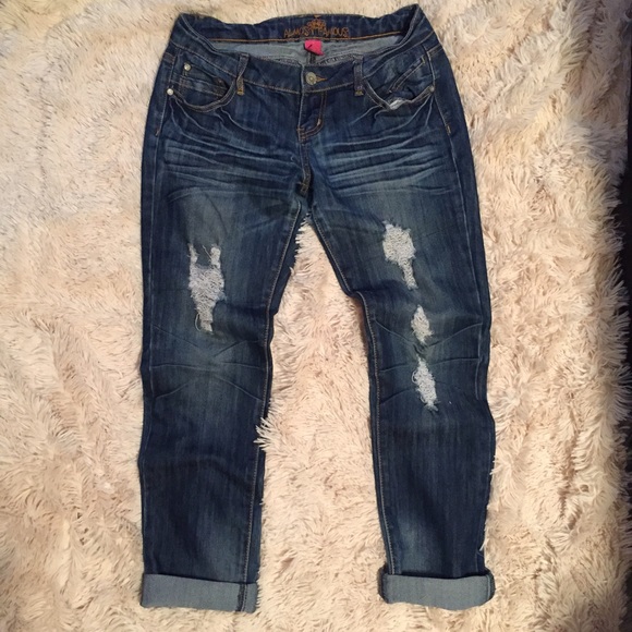 Dark Washed Boyfriend Jean.