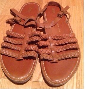 Gap sandals