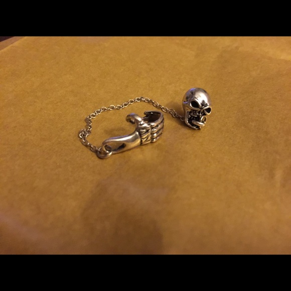 Brandy Melville earring/cuff