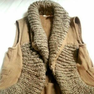 Reserved for Bangbang79 ❎Free People Vest sz Small