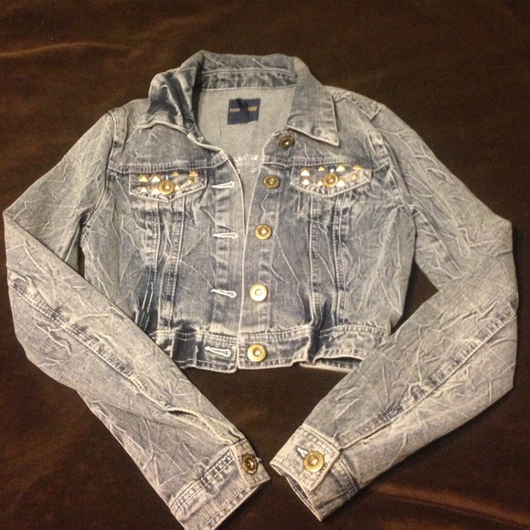 Jean jacket - Picture 1 of 3