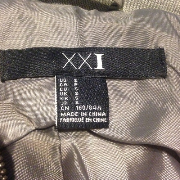 Leather jacket - Picture 2 of 2