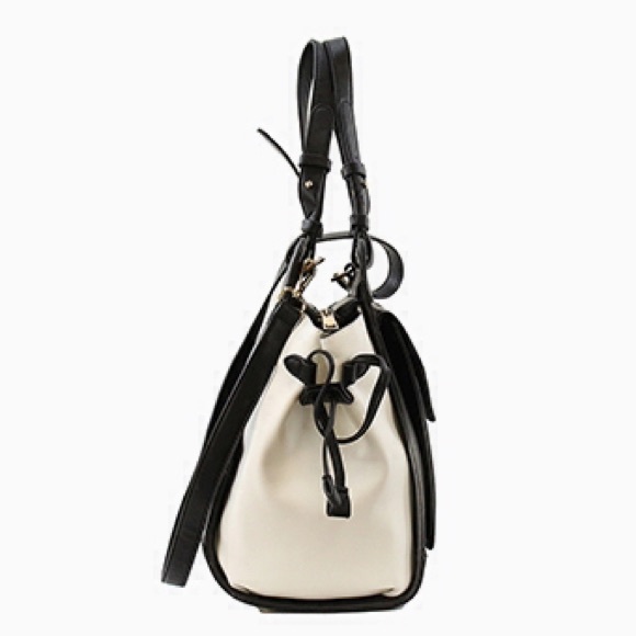 BLACK AND WHITE AFFAIR - Picture 3 of 4