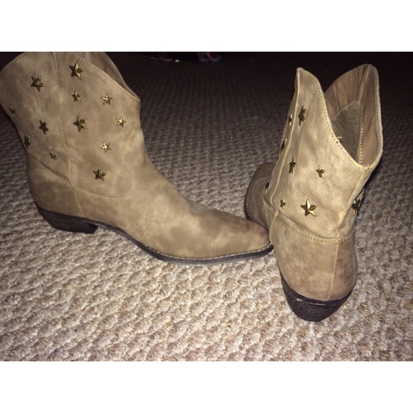 Bucco Western Ankle Boots