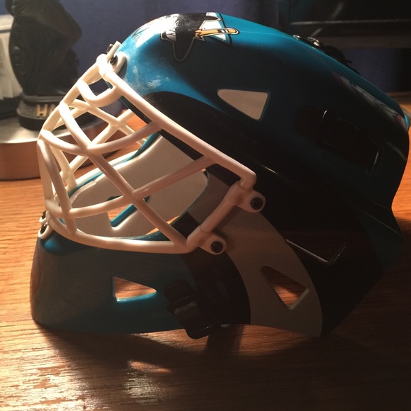 Mini Riddell Sharks Goalie Helmet Collectible! - Picture 2 of 4