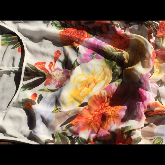 SOLD in bundle. Maxi Dress. - Picture 2 of 4