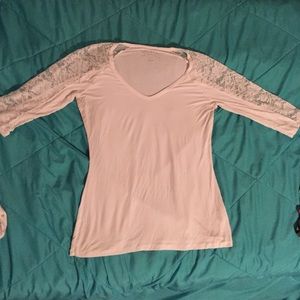 V-neck Lace Detail Blouse 👚