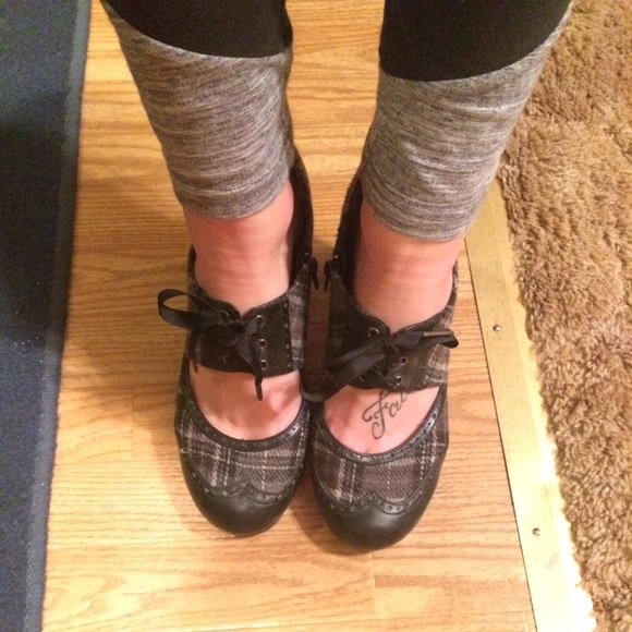 Plaid heels