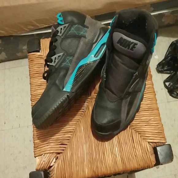 Nike sneakers - Picture 2 of 2