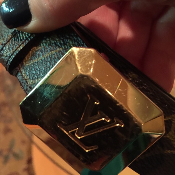 Louis Vuitton belt - Picture 2 of 3