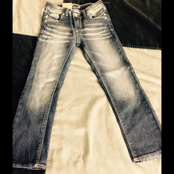 BNWT Levi toddler jeans.