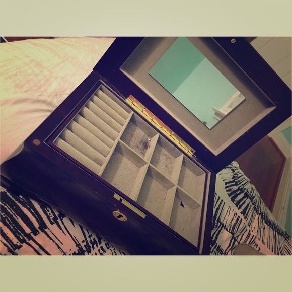 Brown jewelry box