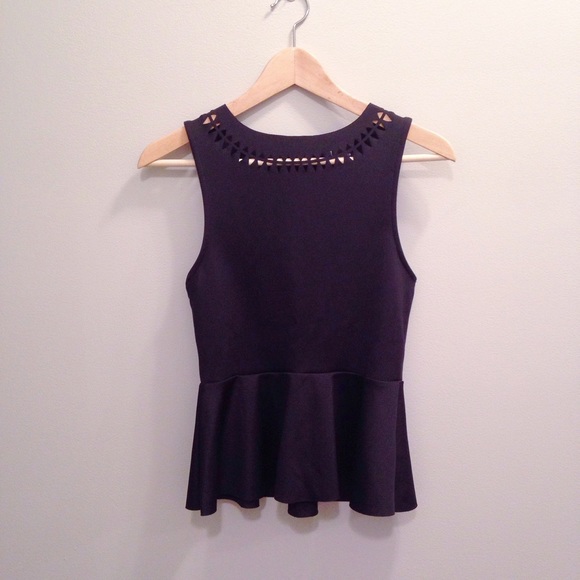 ❌Sold!❌Black Peplum Sleeveless Top