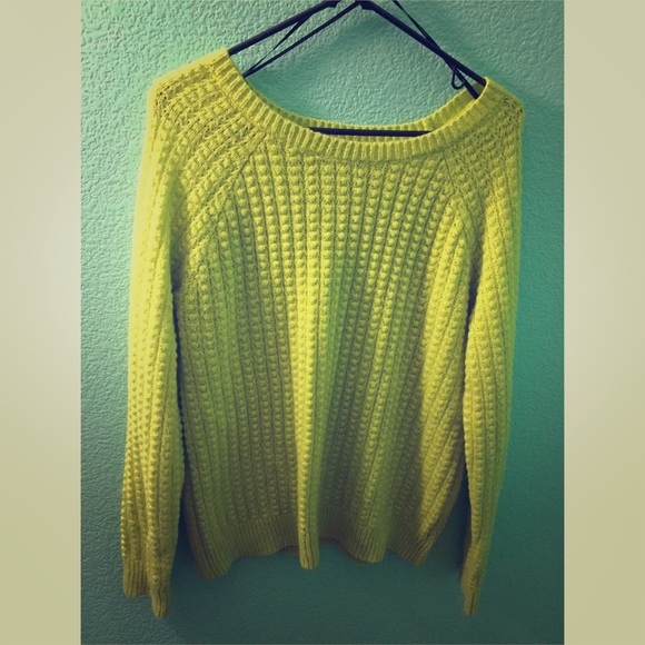 Comfy yellow knitted sweater