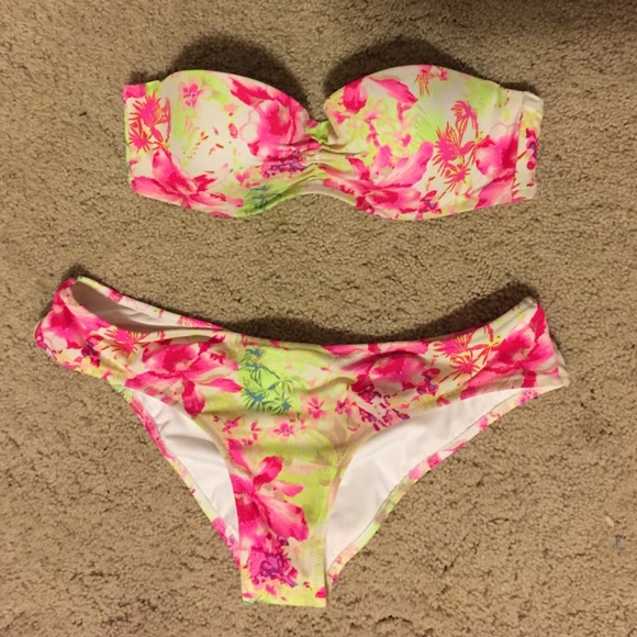 VICTORIA SECRET BIKINI