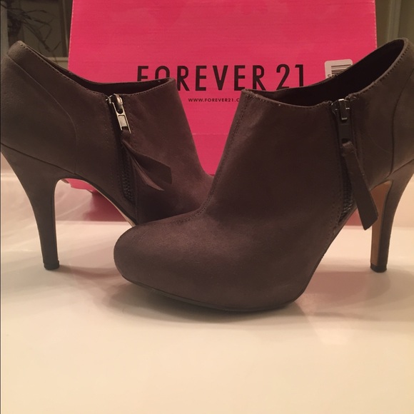 Ankle booties