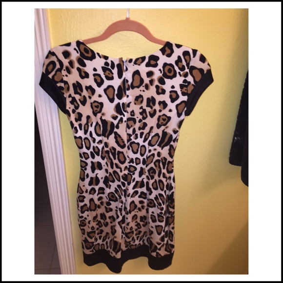 Cache Leopard Dress - Picture 2 of 3