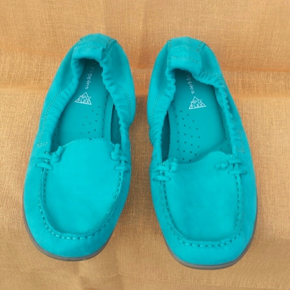 Hush puppies, no tags. But new.