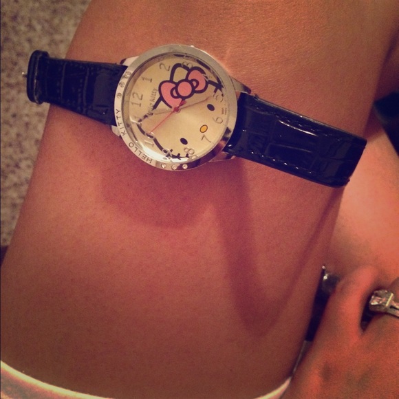 Watch - Picture 1 of 3