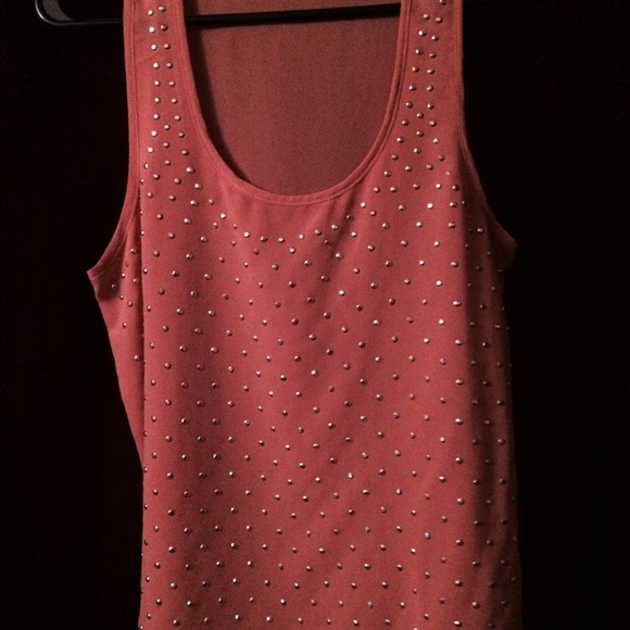 detailed tank top