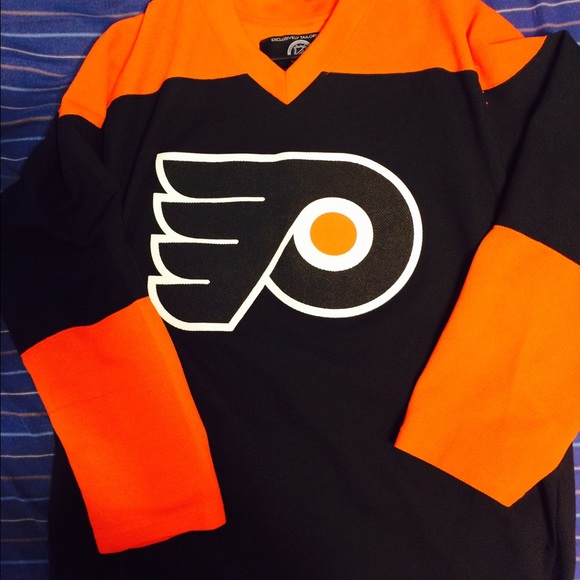 Printed on Simon Gagne jersey