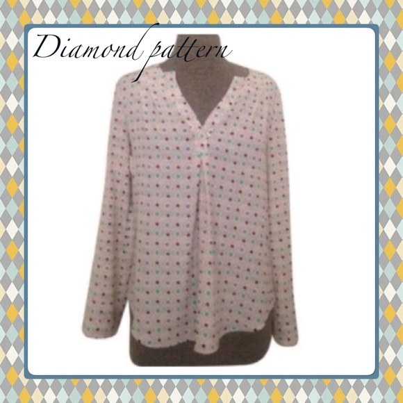 SOLD! Patterned blouse. small - Picture 1 of 3