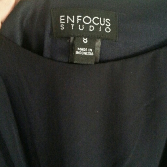 Navy and Nude Peplum Dress - Picture 4 of 4