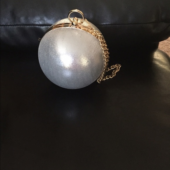 Hand bag