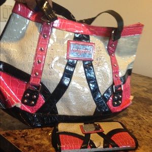 bundles#baby phat handbag with a matching Wallet😍