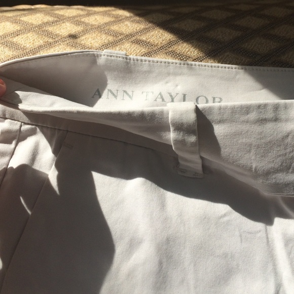 Ann Taylor shorts - Picture 2 of 4
